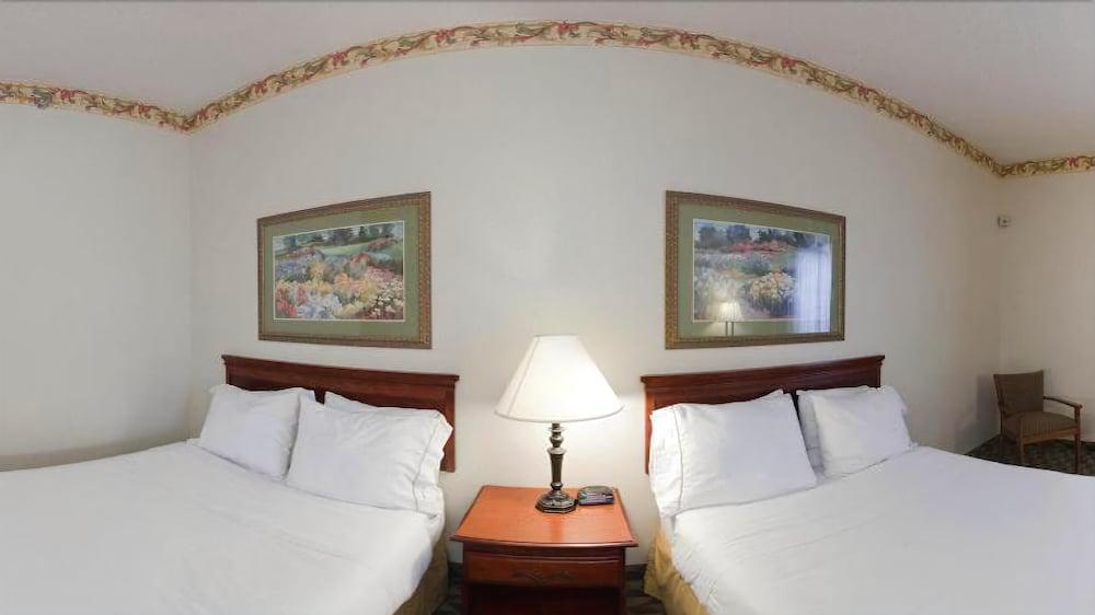 Holiday Inn Express Hotel & Suites Laurinburg By Ihg Eksteriør billede